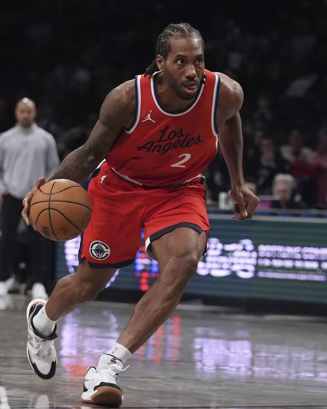 关于快船逆转勇士，莱昂纳德关键时刻发威的信息