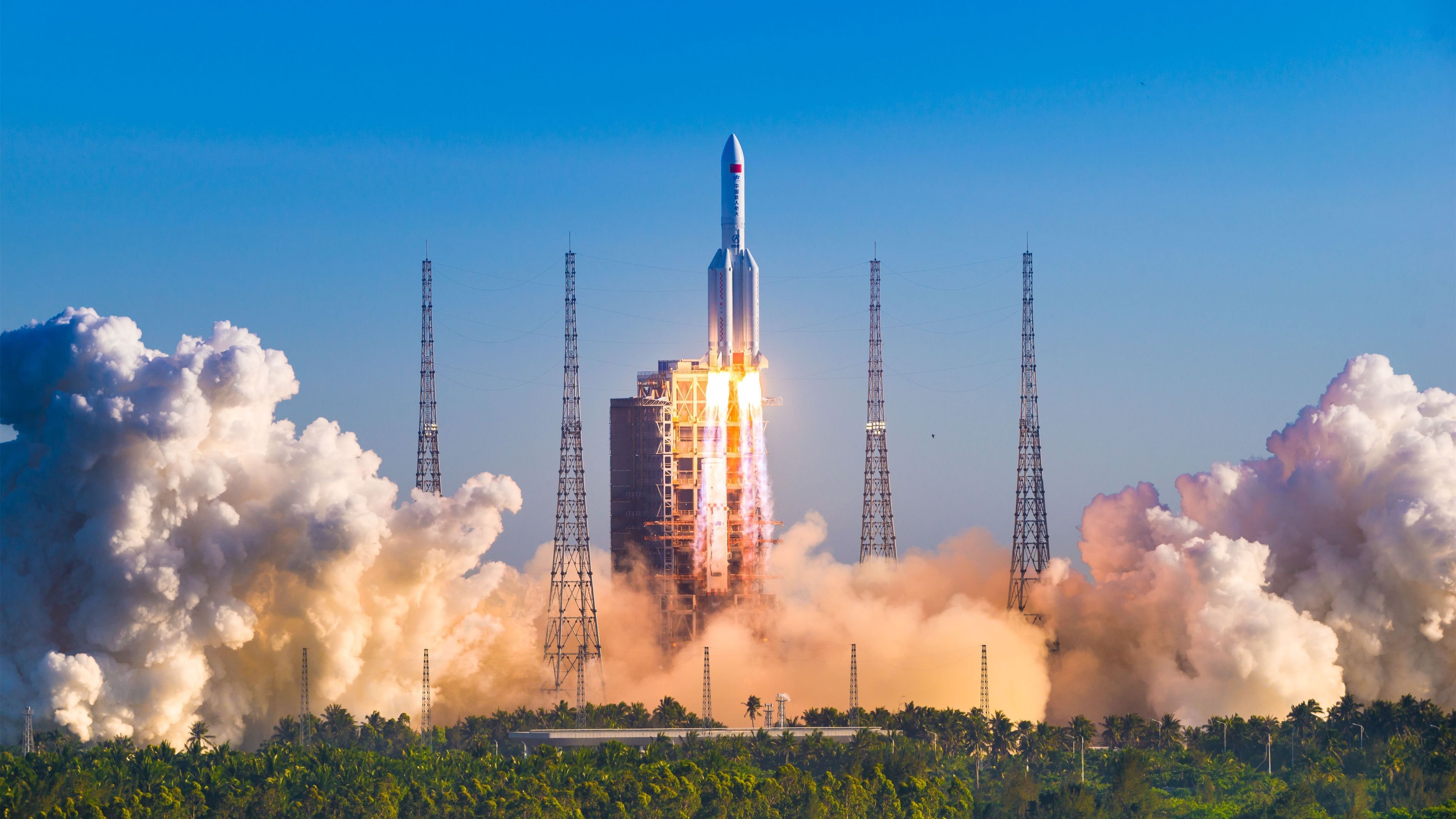 末节风暴！喀麦隆逆袭那不勒斯，莱奥独舞征服马拉多纳球场