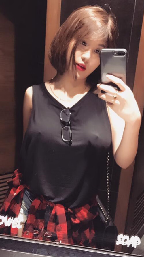 斯通斯孤舟破浪，比利亚雷亚尔关键战突围丹麦海盗